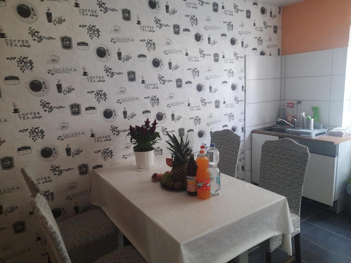 Joys Ferienwohnung Oberhausen  Bagian luar foto