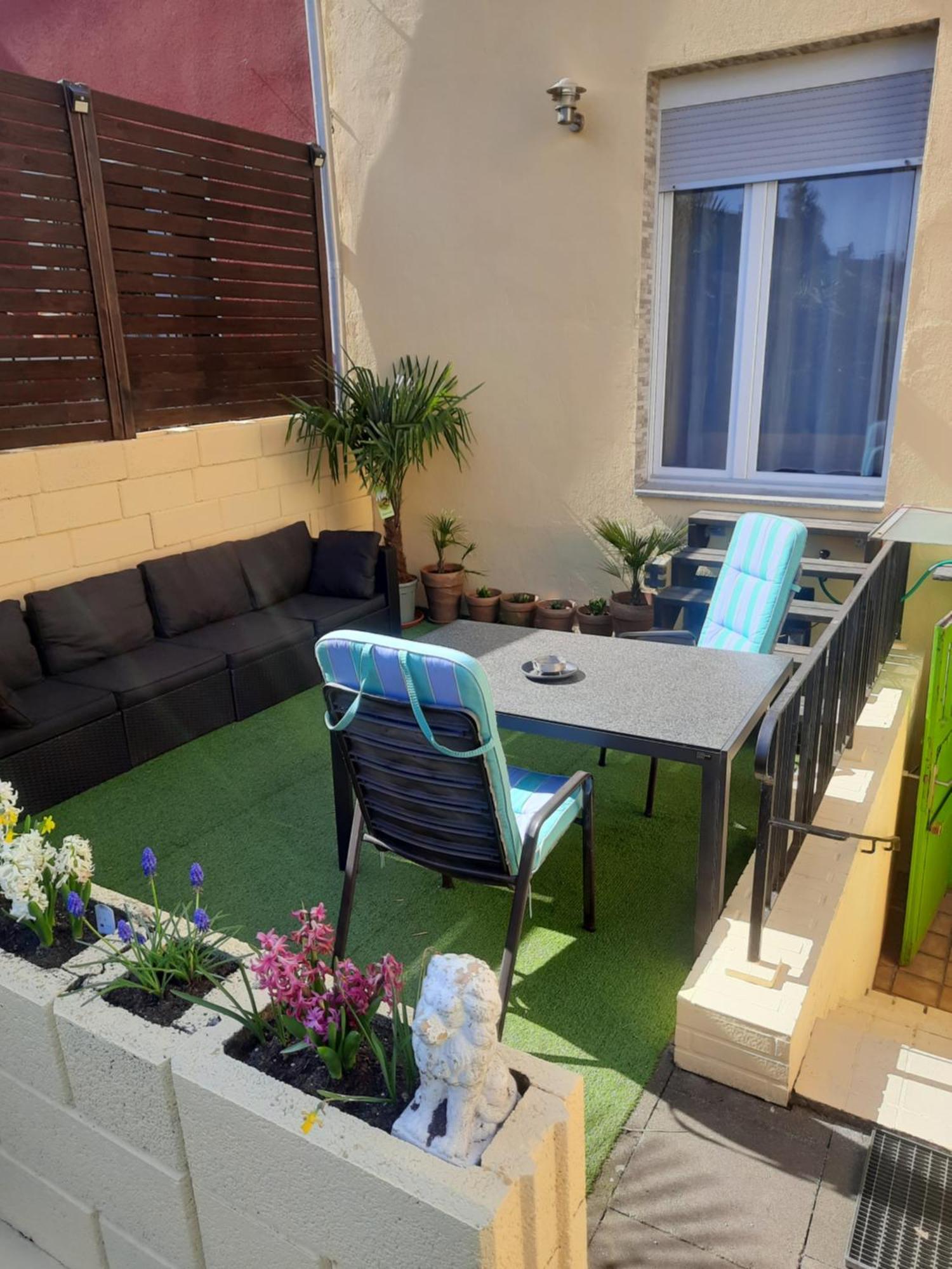 Joys Ferienwohnung Oberhausen  Ruang foto
